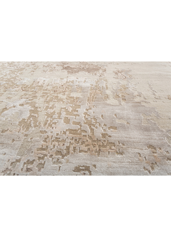 tattvam ivory wool and bamboo silk hand knotted Rug - CloseUp